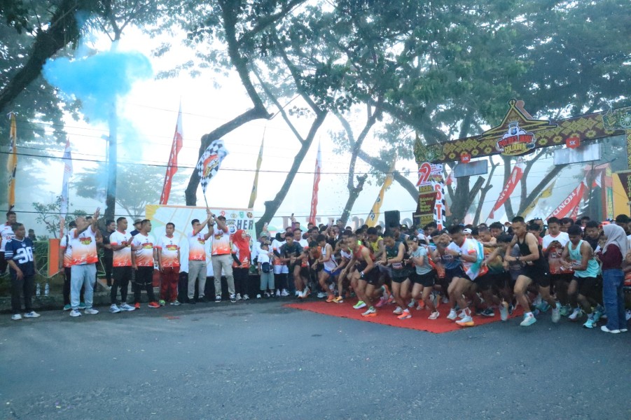 Bupati dan Kapolres Lepas Ribuan Peserta Color Run Polres Inhu, Domang dan Tari Jadi Maskot