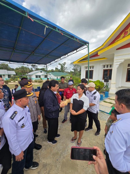 PT NWR Salurkan Bantuan ke Ahli Waris Karyawan PT ERB Korban Kecelakaan Tunggal