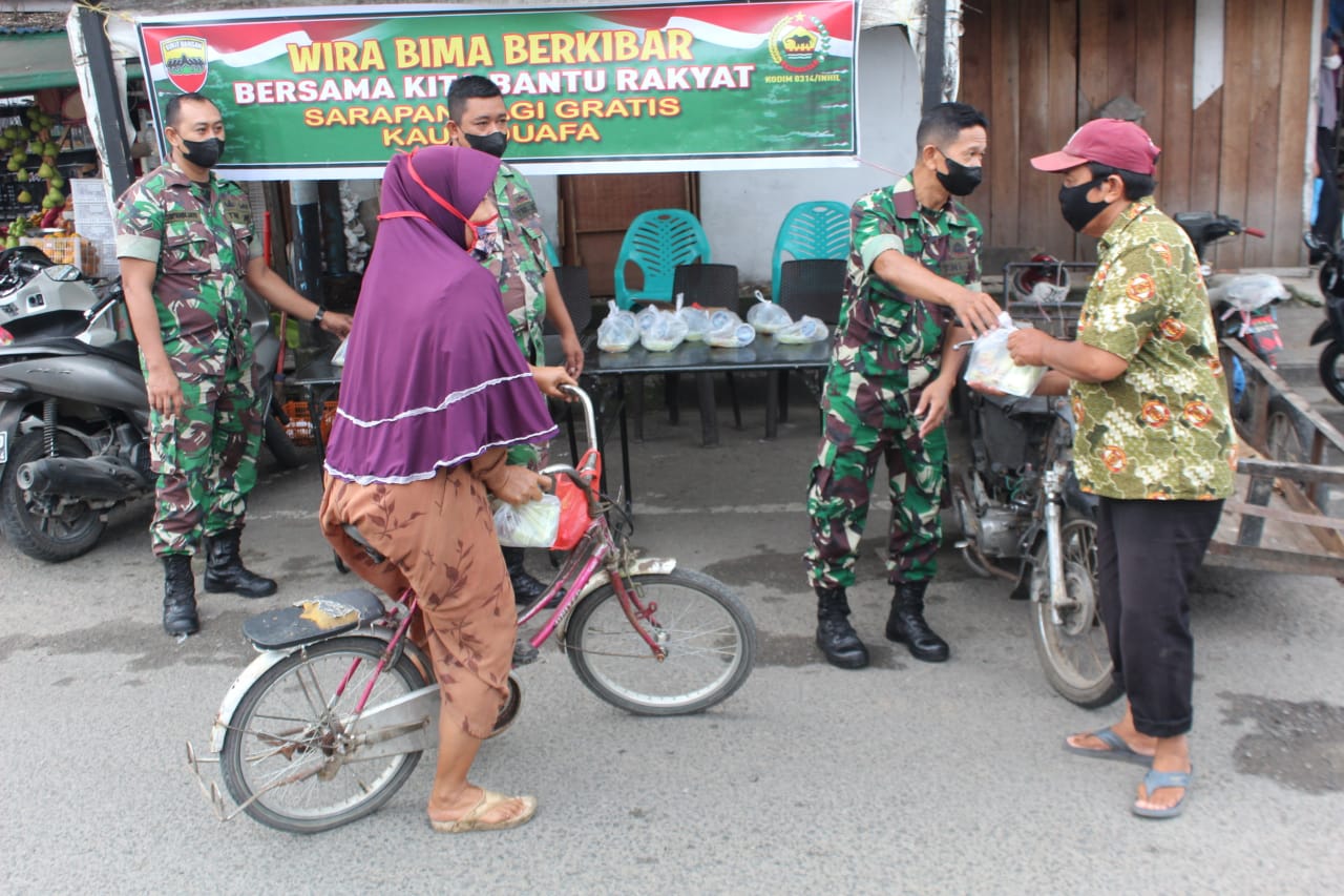 Jumat Berkah, Kodim 0314/Inhil Berbagi Bersama Kaum Duafa