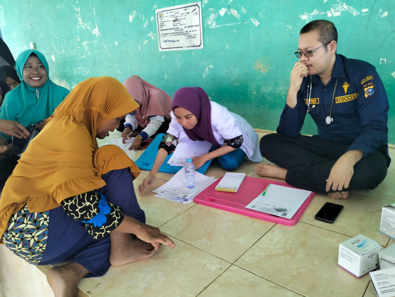 Serukan Pemilu Damai, Dokkes Polres Inhu Gelar Bakkes Untuk Korban Banjir