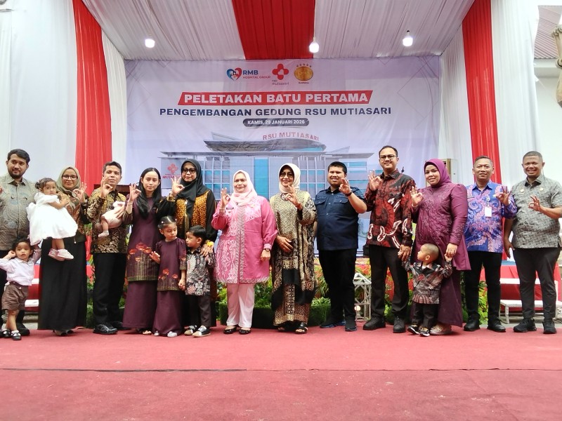 Bupati Kasmarni Hadiri Peletakan Batu Pertama Pengembangan Gedung RSU Mutia Sari