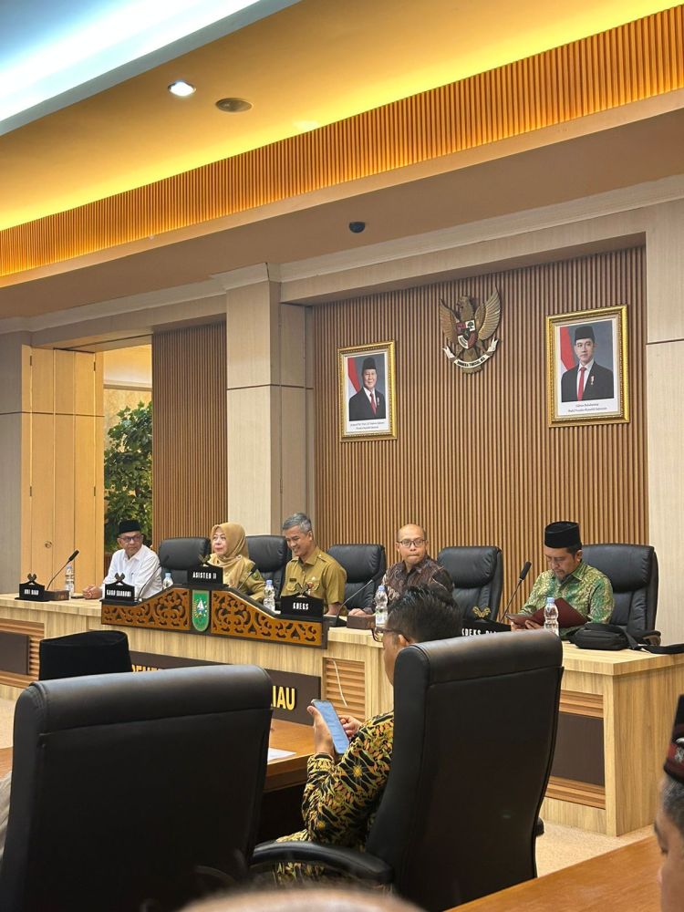 Pemprov Riau Dukung Ekonomi Syariah Lewat Wakaf dan Zakat