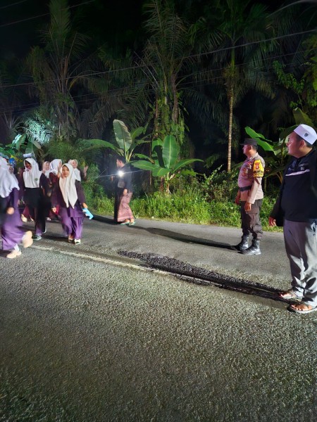 Polsek Tempuling dan Koramil 03 Tempuling Gelar Pengamanan Malam Takbir Idul Adha 1447 H, Situasi Kondusif