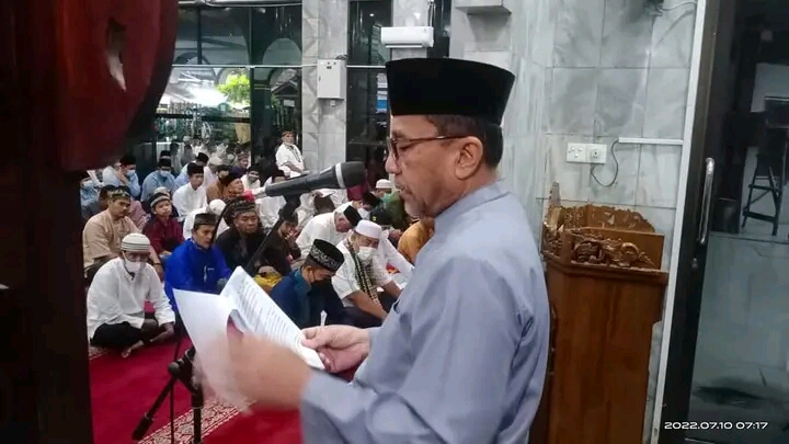 Wabup Inhu Laksanakan Salat Idul Adha di Masjid Al Ikhlas Rengat