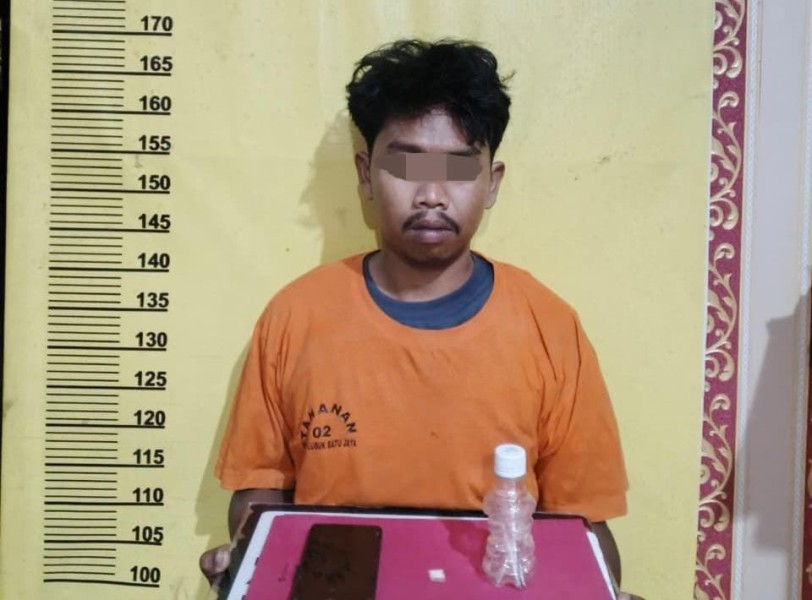 Polsek LBJ Ringkus Pelaku Narkoba di Desa Sungai Lala