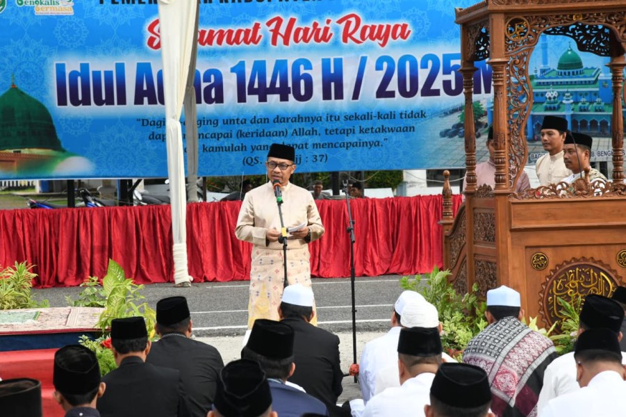 Sholat Idul Adha, Wabup Ajak Umat Muslim Rawat Kebersamaan dalam Membangun Negeri