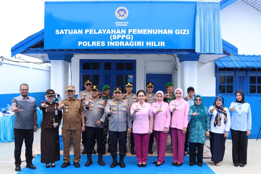 Kapolda Resmikan Dapur SPPG Bhayangkari ke-5 di Riau