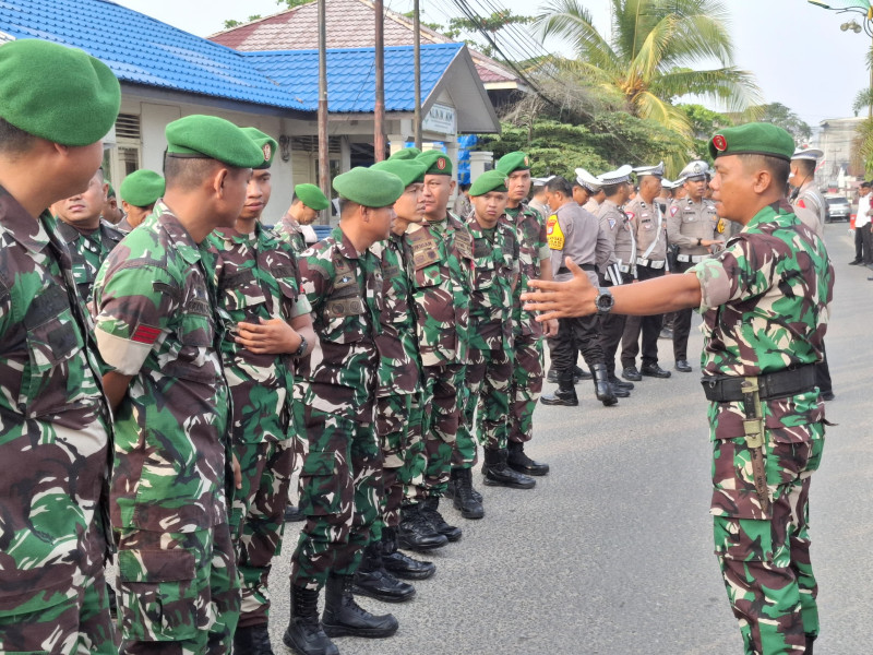 Berikan Pengamanan Pengundian Nomor Urut Calon Bupati dan Wakil Bupati Inhil, Kodim 0314/Inhil Kerahkan Puluhan Pasukan