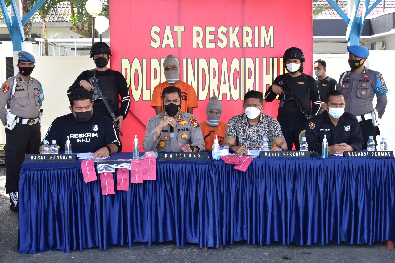 Dua Pelaku Pecah Kaca Mobil Diringkus Polres Inhu di Sumsel