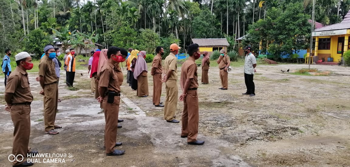 Apel Pagi Desa Sungai Intan, Ahmad Effendi : Jadilah Suri Teladan Yang Baik Bagi Masyarakat