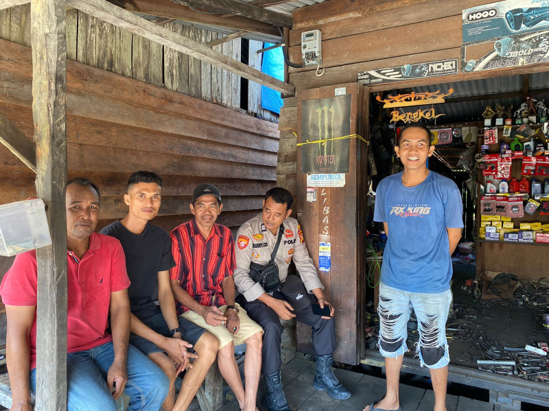 Personel Polsek Enok Sampaikan Himbauan Kamtibmas dan Pilkada Damai