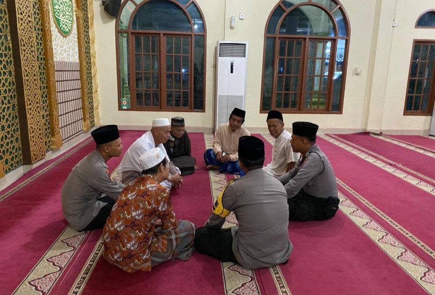 Polsek Pangkalan Kuras Gelar Program Subuh Keliling, Wujudkan Pilkada Damai di Pelalawan