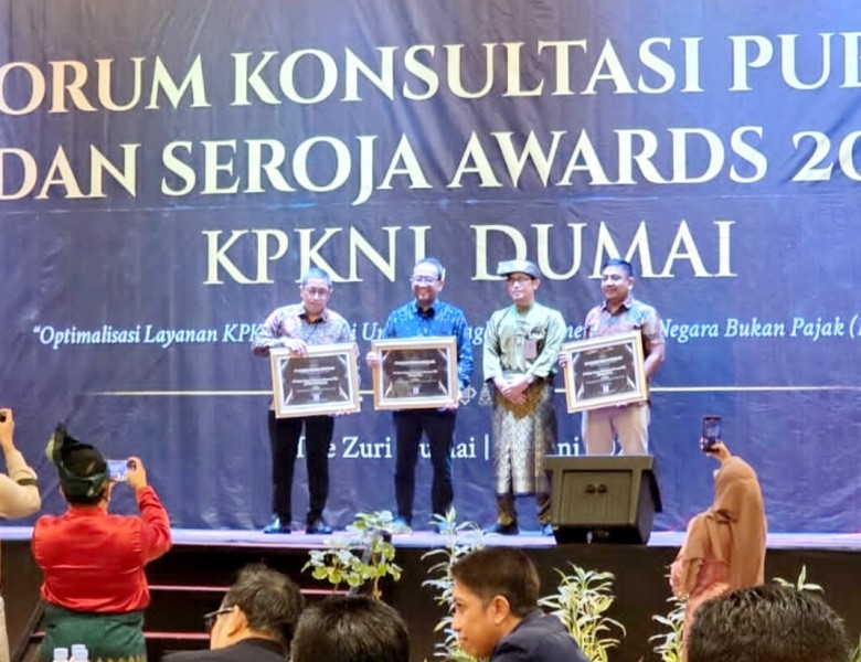 Raih Prestasi Bank BRI Cabang Duri Terima Penghargaan Dari KPNL Dumai