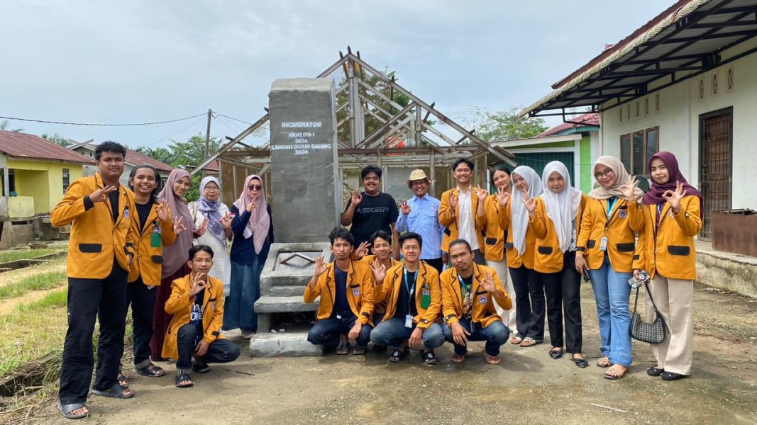 Mahasiswa KKN-T ITB Indragiri Bangun Incinerator di Desa Lembah Dusun Gading, Solusi Pengelolaan Sampah Desa