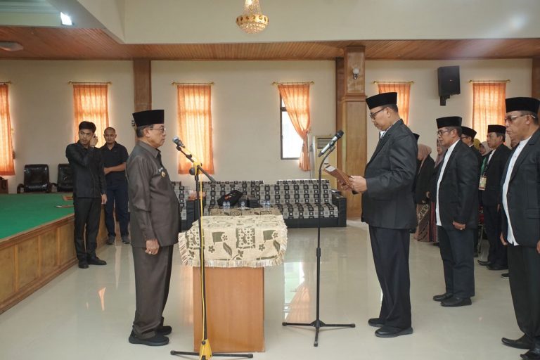 Bupati Inhil HM Wardan Lantik Dewan dan Majelis Hakim MTQ ke-53 Tingkat Kabupaten Inhil