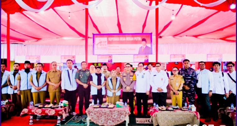 Bupati Kasmarni Hadiri Launching Koperasi Merah Putih di Desa Bumbung Bathin Solapan
