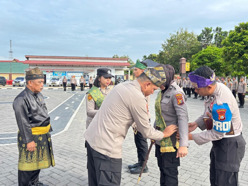 Dukung Program Kapolda Riau, Polres Inhu Luncurkan Jumat ber-Tanjak dan Selempang