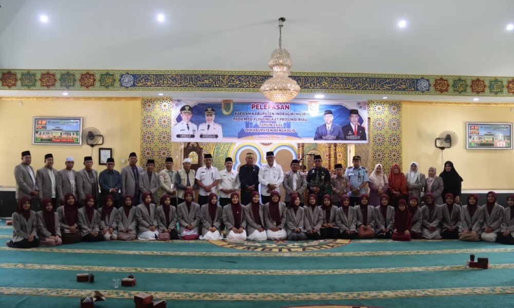 Bupati Inhil Lepas Keberangkatan Kafilah MTQ ke-43 Riau yang Digelar Bengkalis