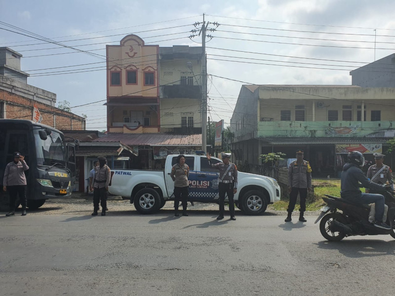 Patroli Skala Besar, Polres Inhu Pantau Situasi Menjelang Pelantikan Presiden dan Pilkada