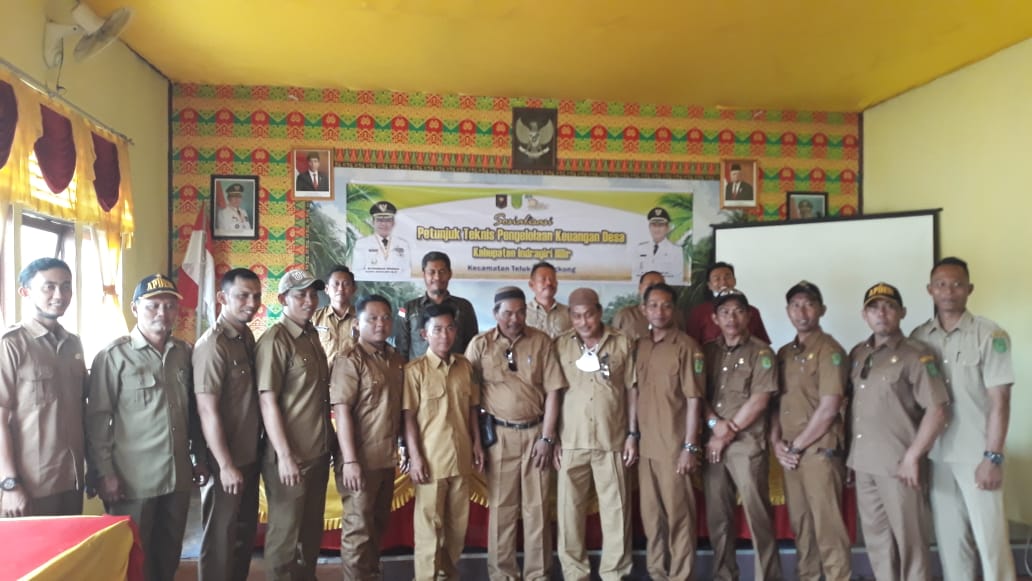 Fasilitator DMIJ Plus Terintegrasi dan DPMD Inhil Mengelar Sosialisasi Petunjuk Teknis Operasional Desa di Kecamatan Teluk Belengkong