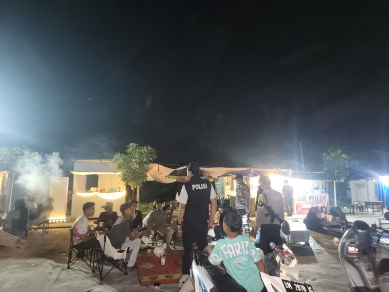 Polsek Langgam Gelar Patroli Malam untuk Ciptakan Pilkada Aman dan Kondusif