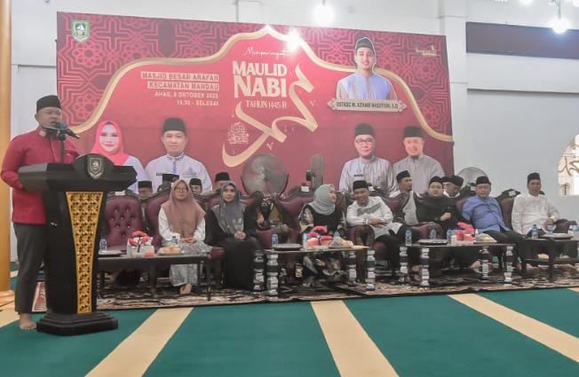 Bupati Bengkalis Kasmarni Hadiri Peringatan Maulid Nabi Muhammad SAW