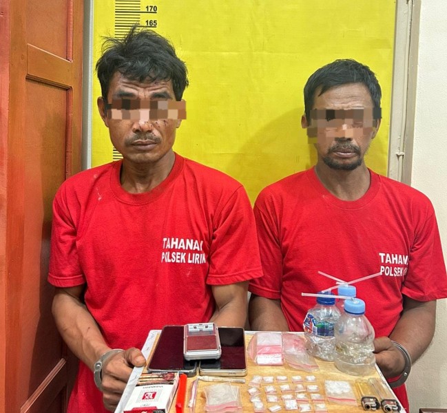 Polsek Lirik Ringkus Dua Tersangka Kasus Narkoba di Kebun Sawit