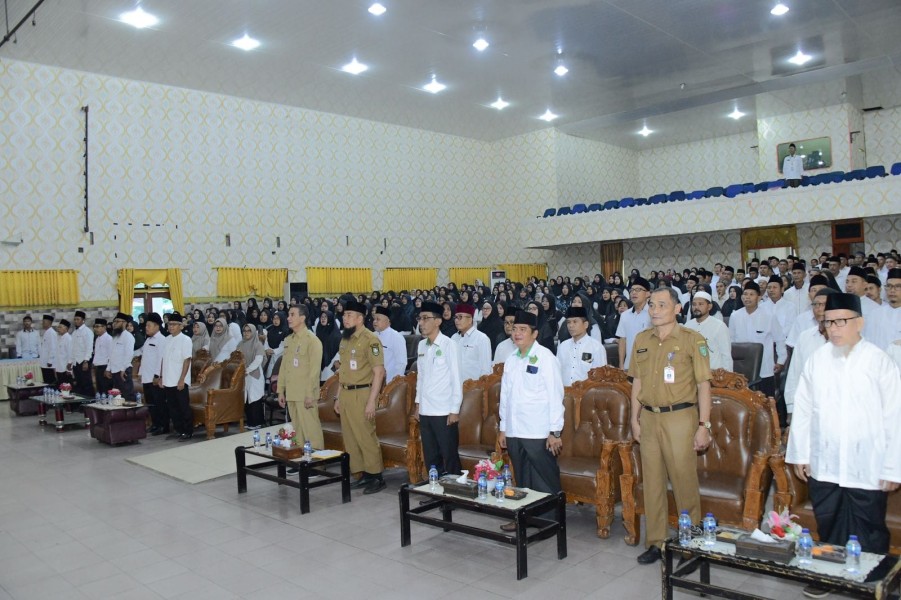 Bupati Kasmarni Tekankan Pentingnya Bantuan yang Tepat Sasaran