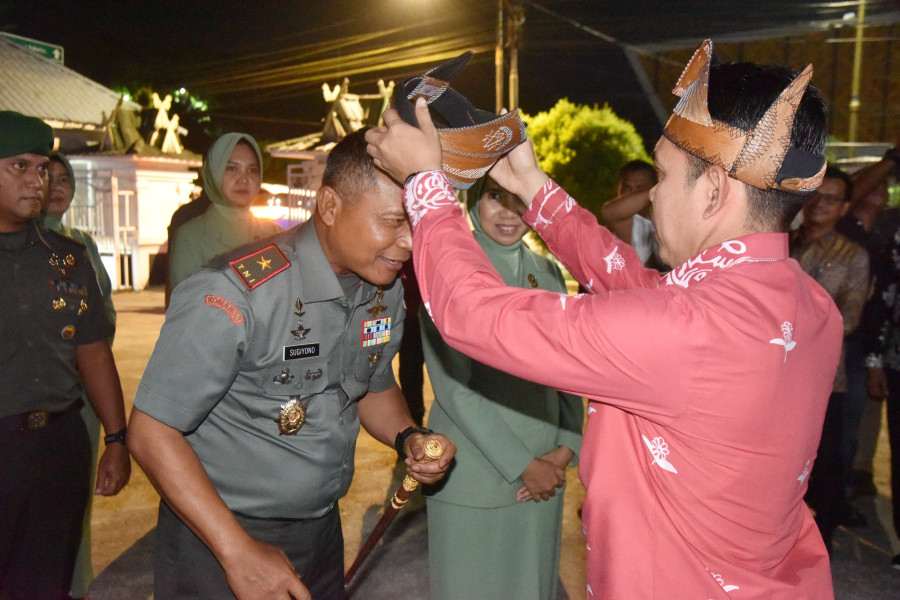 Tiba di Inhil, Danrem 031/WB disambut Pj Bupati Inhil