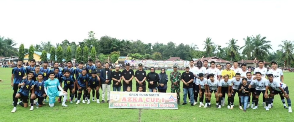 Bupati Inhil Resmi Tutup Turnamen Sepak Bola Azka Cup I di Kemuning