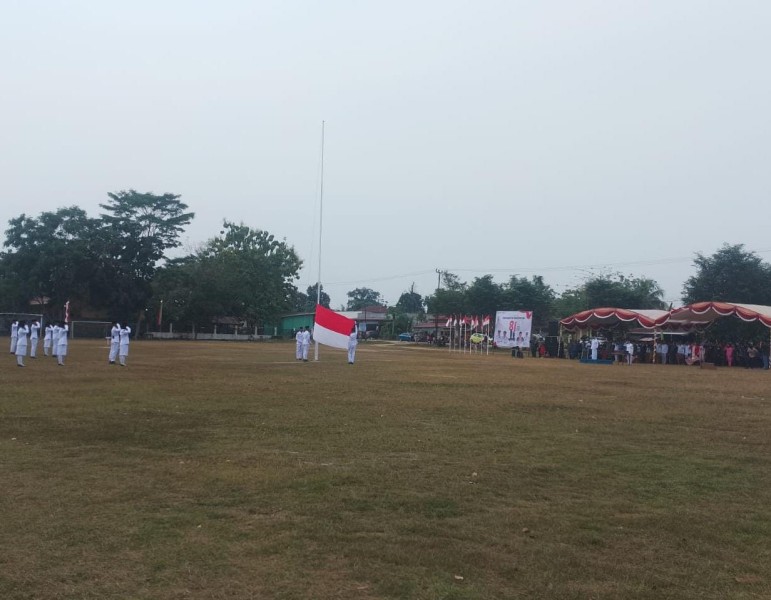 Kecamatan Rengat Barat Sukses Gelar Upacara Pengibaran Bendera HUT ke-81 RI