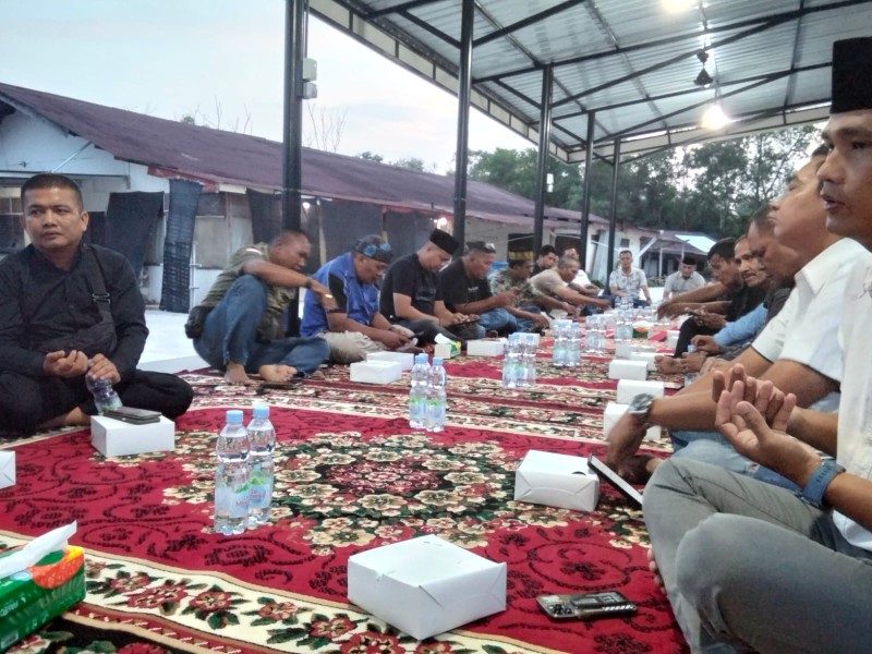 Jalin Silaturahmi, Kapolsek Mandau Temu Ramah dan Bukber bersama Sejumlah Wartawan Duri