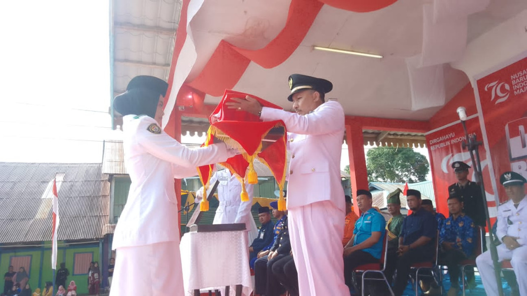 Upacara Peringatan HUT ke-79 di Kecamatan Selayar Berlangsung Khidmat dan Lancar