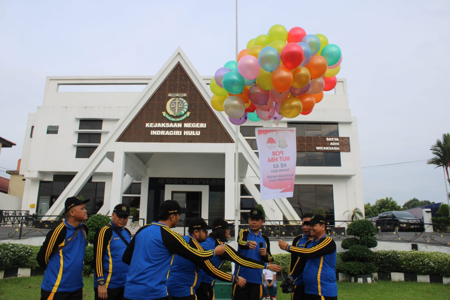 Sambut Hari Bhakti Adhyaksa Ke-63 Tahun 2023, Kejari Inhu Gelar Kegiatan Jalan Santai