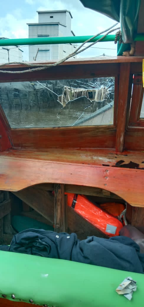 tembak!!!! tembak saja! Yang Membidik Tidak Berani Menembak Akhirnya Yang menginstruksikan menembak Mati H Permata