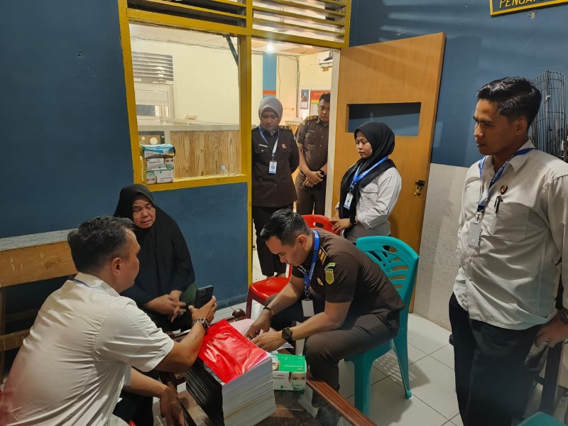 Polres Inhu Limpahkan Tersangka TPPU Bandar Narkoba Mak Gadih ke Kejaksaan, Barang Bukti Senilai 5,4 Miliar