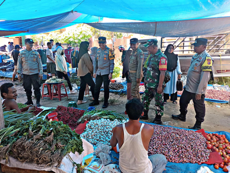 Paska Pilkada 2024 dan Jelang Perayaan Akhir Tahun, Polisi di Kerumutan Pantau Harga dan Ketersediaan Bahan Pokok