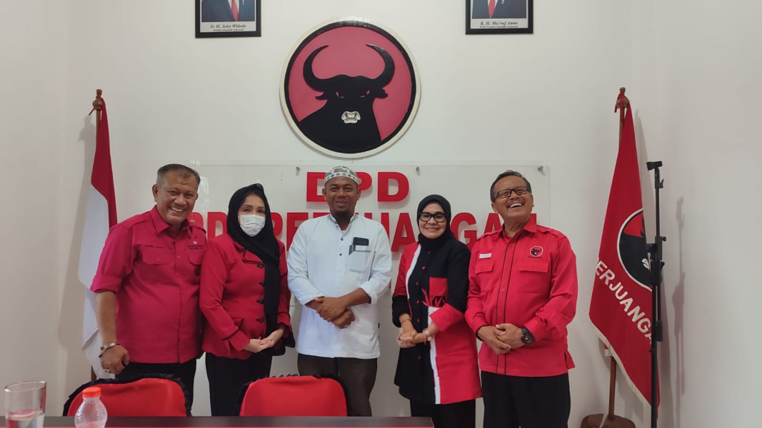 Kiyai Pardian Rivai Hidayatullah Penuhi Undangan DPD PDI-P Provinsi Riau
