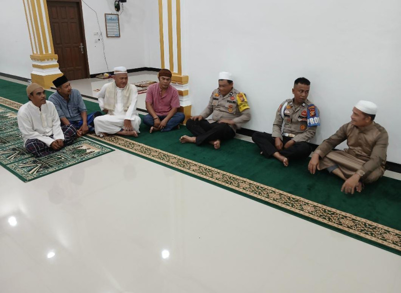 Subuh di Masjid, Polisi Sampaikan Pesan Kamtibmas untuk Pilkada Damai 2024