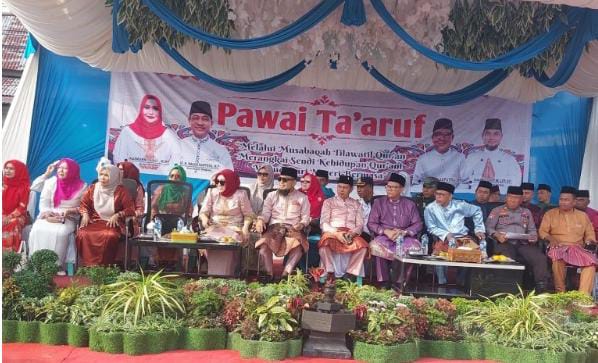 Camat Bathinsholap Muhammad Rusydy MR Lepas Ribuan Peserta Pawai Ta'aruf MTQ Ke VI