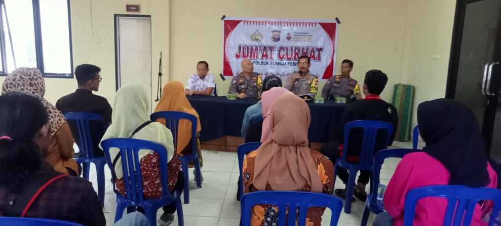 Polresta Pekanbaru Gelar Jumat Curhat di Kecamatan Rumbai untuk Mendengar Aspirasi Masyarakat