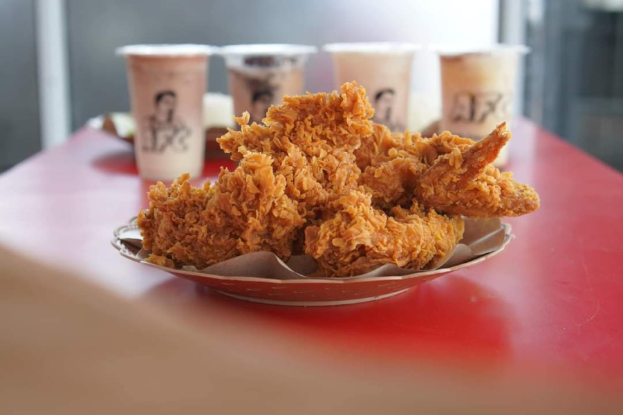 Pelaung Bisnis Cepat Saji, Rasakan Renyah Kriuk Sudah Pasti Enak, Yuk Mampir di Aisyah Fried chicken Kota Tembilahan