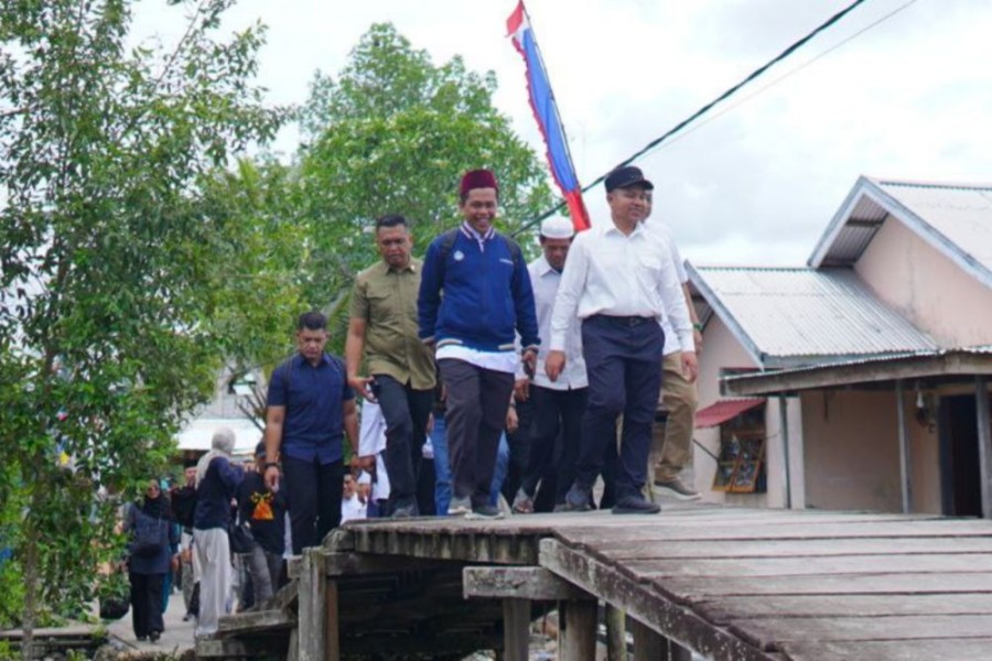 Pulang Kampung, Gubri Abdul Wahid: Dari Kuli Bangunan Hingga Gubernur Riau, Kisah Inspiratif dari Desa Simbar