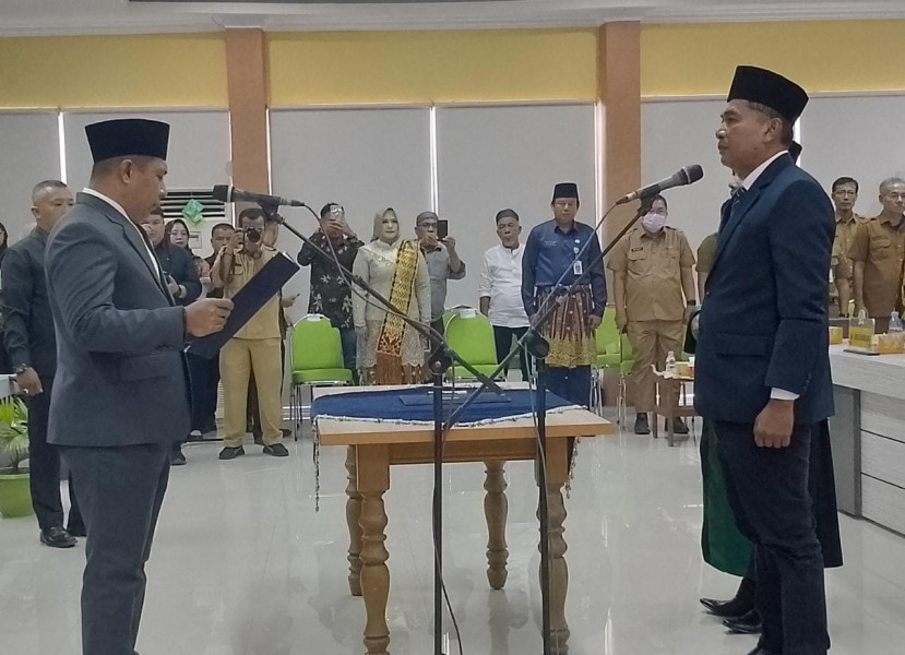 Tri Andes Dilantik Sebagai PAW Anggota DPRD Kabupaten Indragiri Hulu