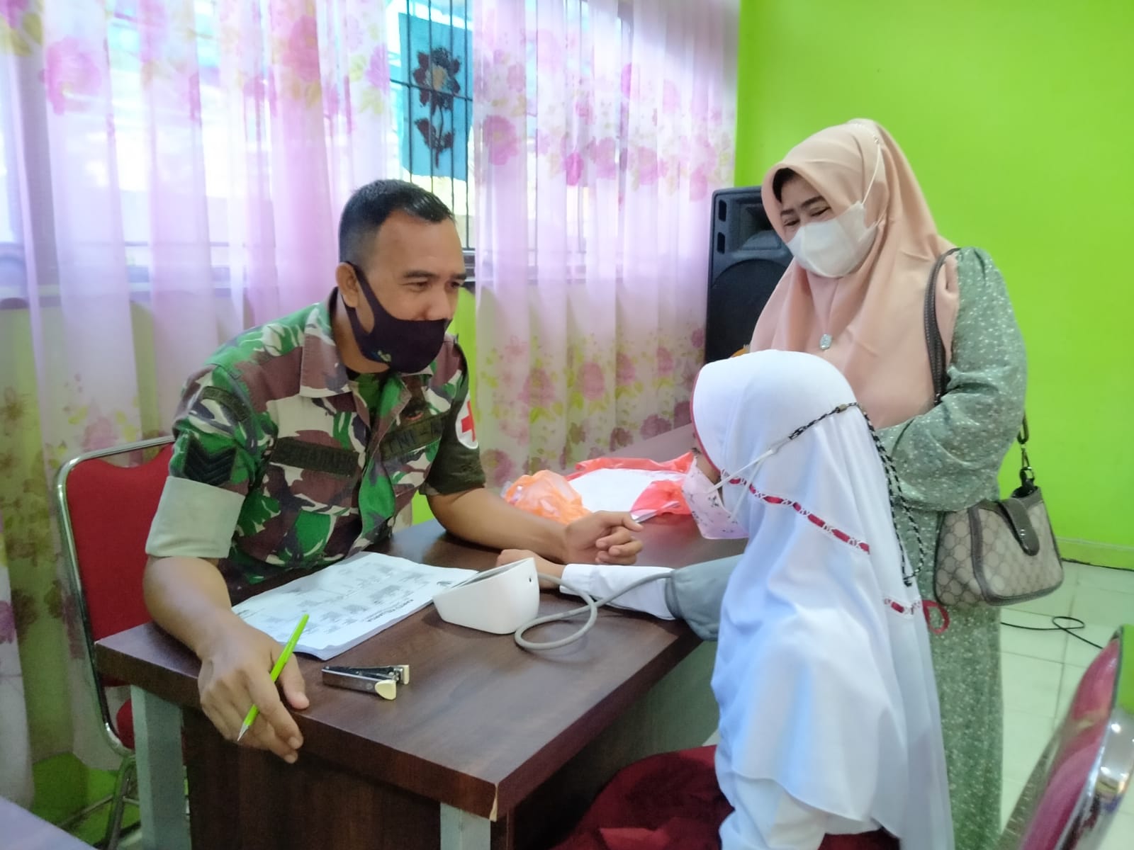 Kodim 0314/Inhil Terus Gencar Laksanakan Vaksinasi Anak Usia 6-11 Tahun dan Masyarakat Umum