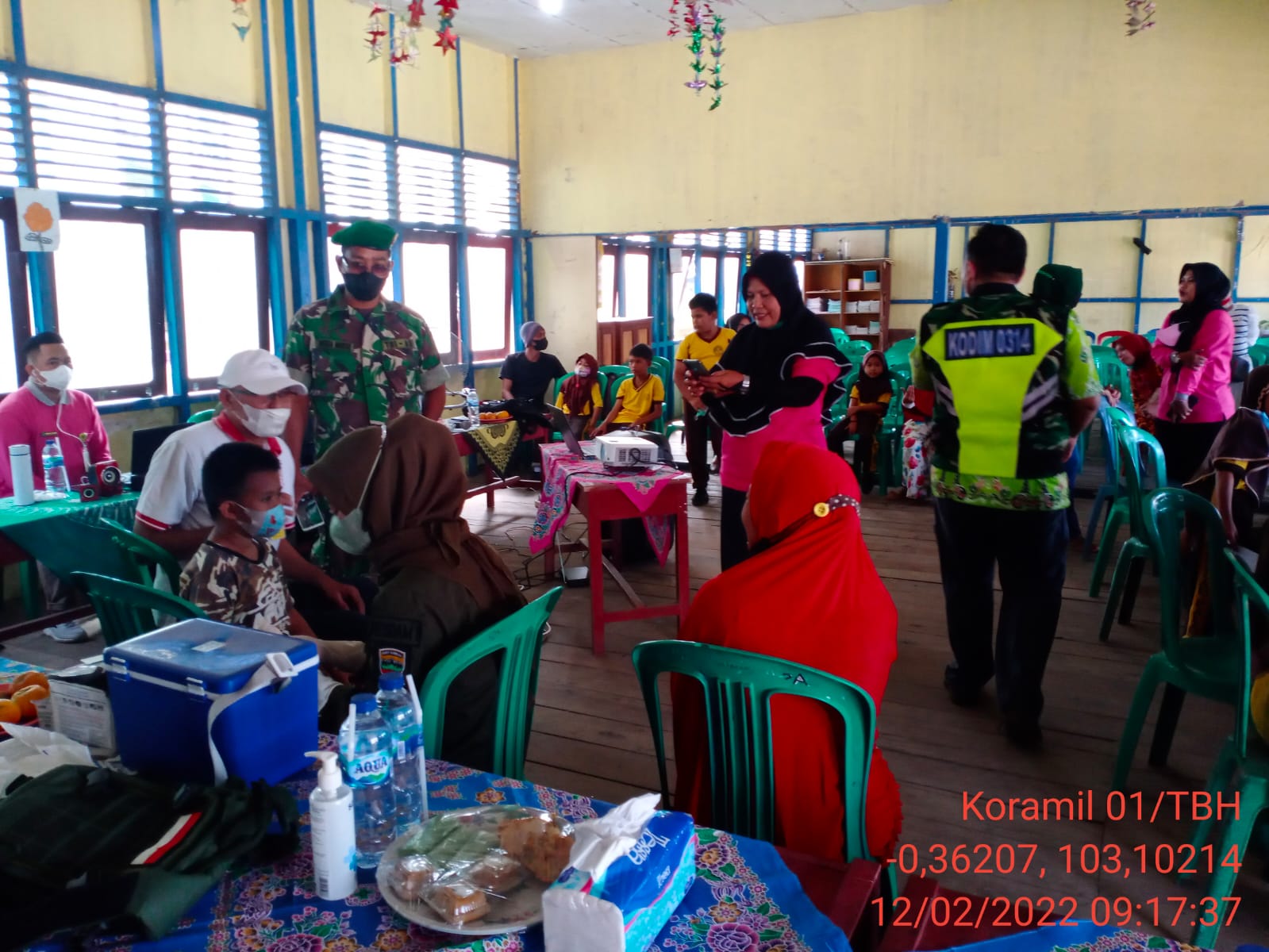 Kodim 0314/Inhil Laksanakan Vaksinasi Anak Usia 6-11 Tahun di Desa Pulau Palas