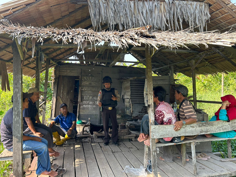 Wujudkan Pilkada Damai, Personel Polsek Enok Ajak Hindari Perpecahan