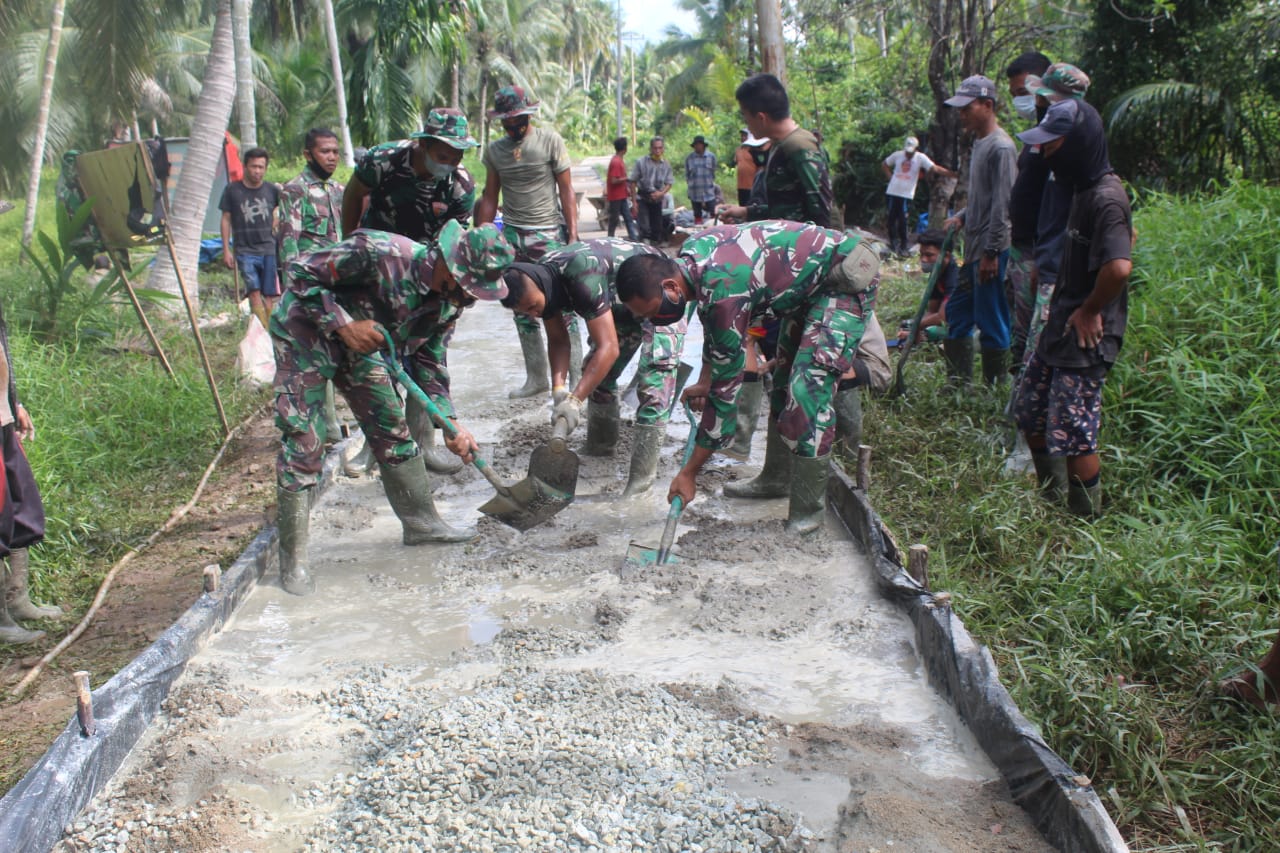 Satgas TMMD Inhil Terus Gesak Pengerjaan Semenisasi Jalan Yakub 2