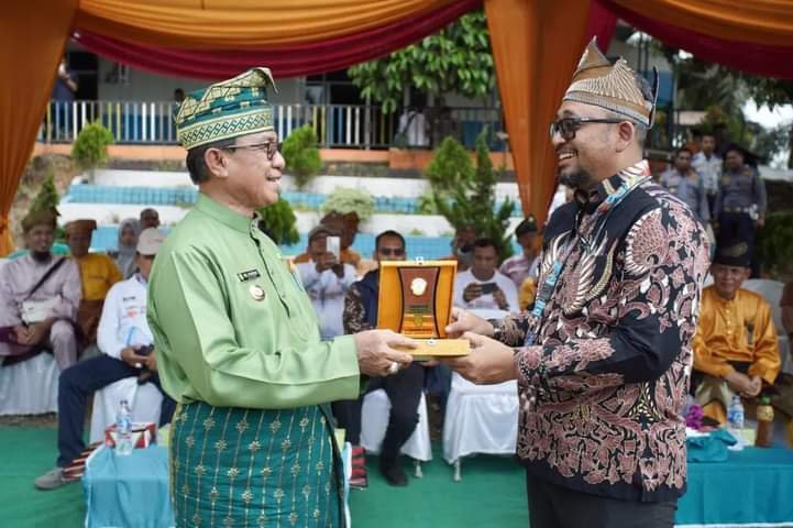 Bupati Inhil HM Wardan Sambut Kedatangan Rombongan Roadshow Bus KPK RI