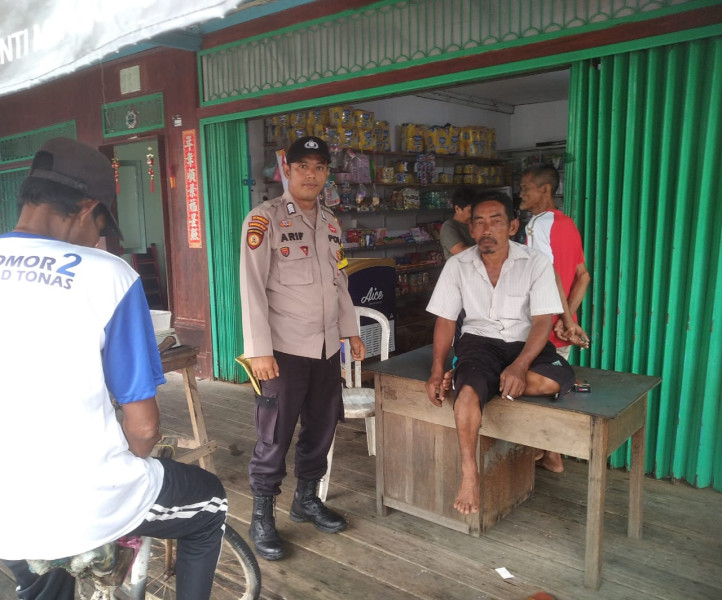 Sambangi Warga, Bripka Arif Kurniawan Ajak Sukseskan Pilkada Riau 2024